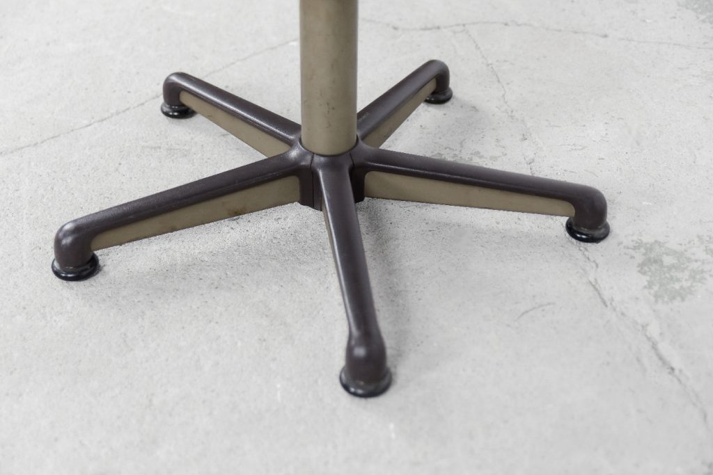 Para foteli biurowych, proj. Charles Pollock, Comforto, Niemcy, lata 70