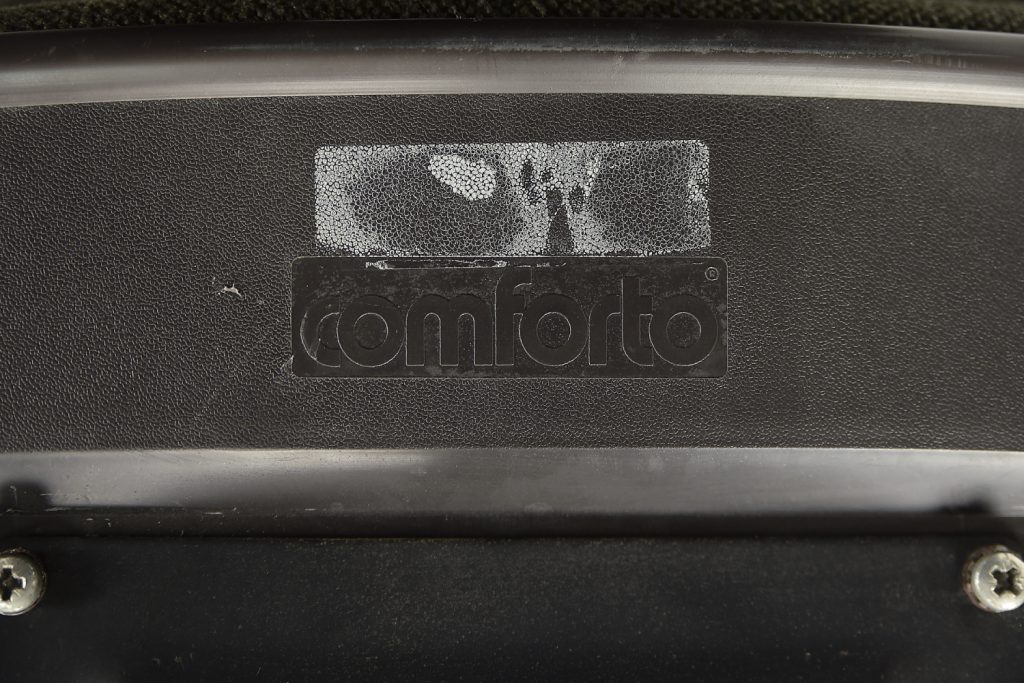 Para foteli biurowych, proj. Charles Pollock, Comforto, Niemcy, lata 70