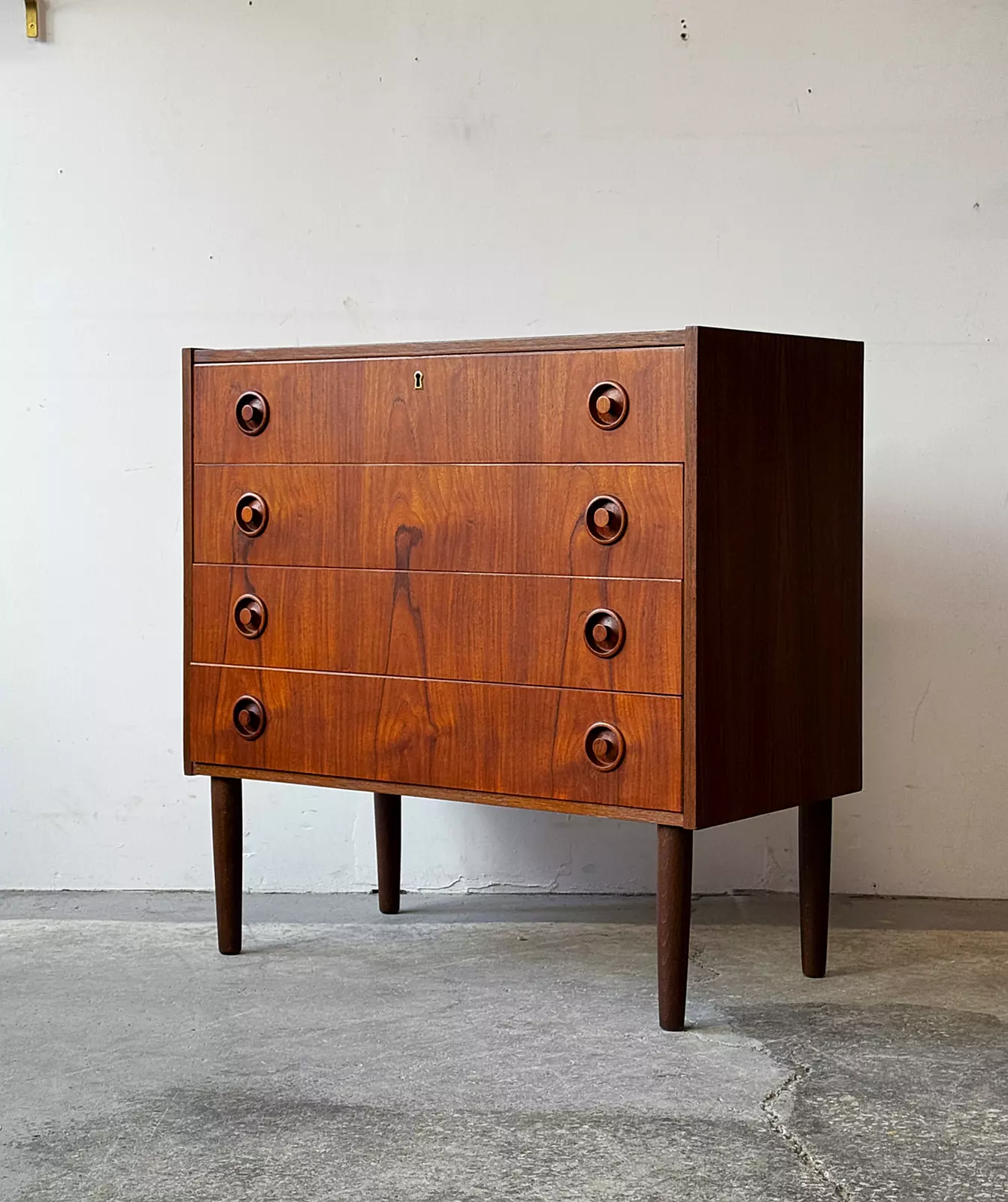 Mała komoda szufladówka, Dania lata 60/70