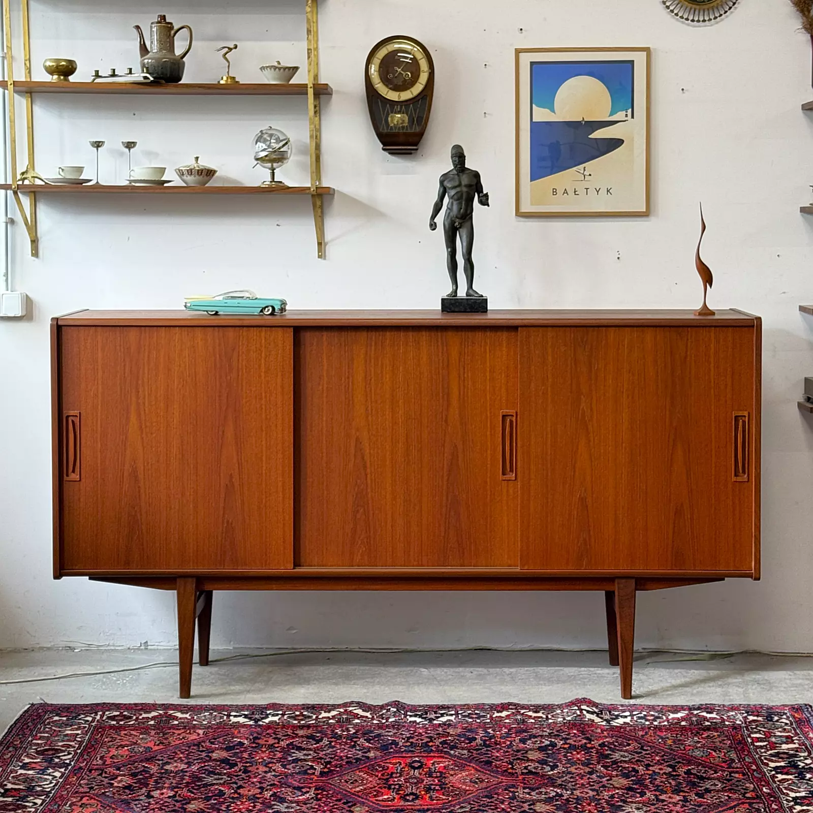 Tekowy sideboard, Dania, lata 60/70