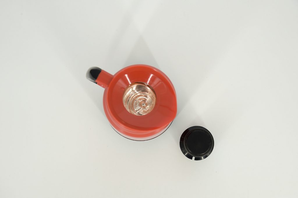 Dzbanek termiczny, proj. Sigvard Bernadotte, Husqvarna Borstfabrik, Szwecja, lata 60