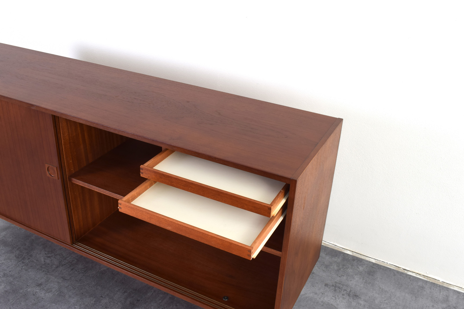 Tekowy sideboard, Farsø Møbelfabrik, Dania, lata 60