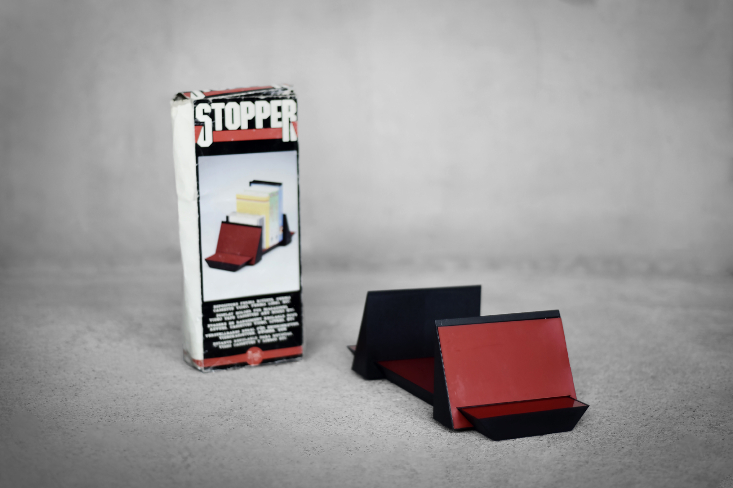 Stojak na książki Space Age, proj. Corus Associati, MGL Plast Fabriano, Włochy, lata 80