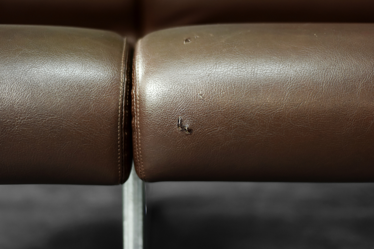 Dwuosobowa sofa na metalowym stelażu, Niemcy, lata 70