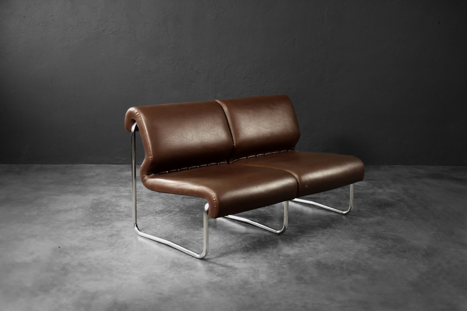 Dwuosobowa sofa na metalowym stelażu, Niemcy, lata 70