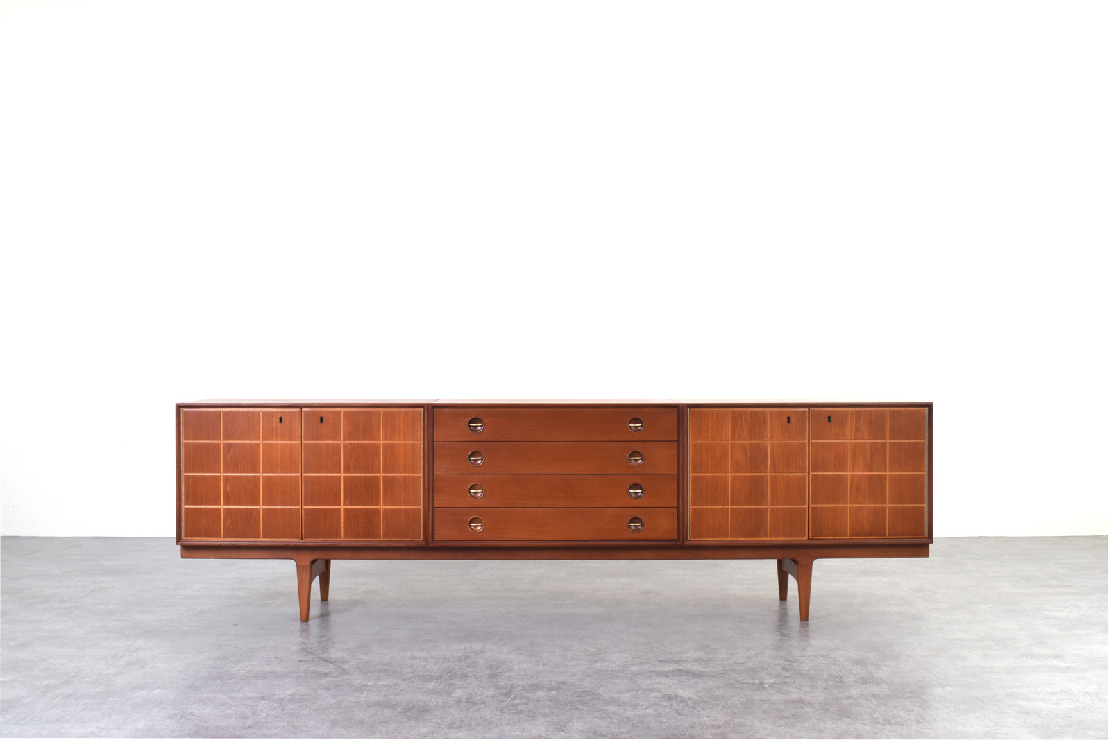 Komoda tekowa proj. Rolf Rastad & Adolf Relling prod. Gustav Bahus, Norwegia, lata 60