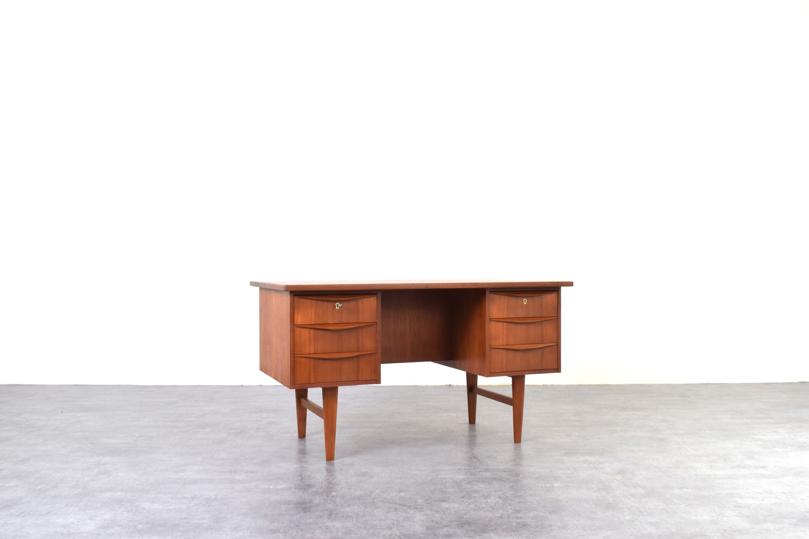 Scandinavian teak desk, Denmark, 1960s