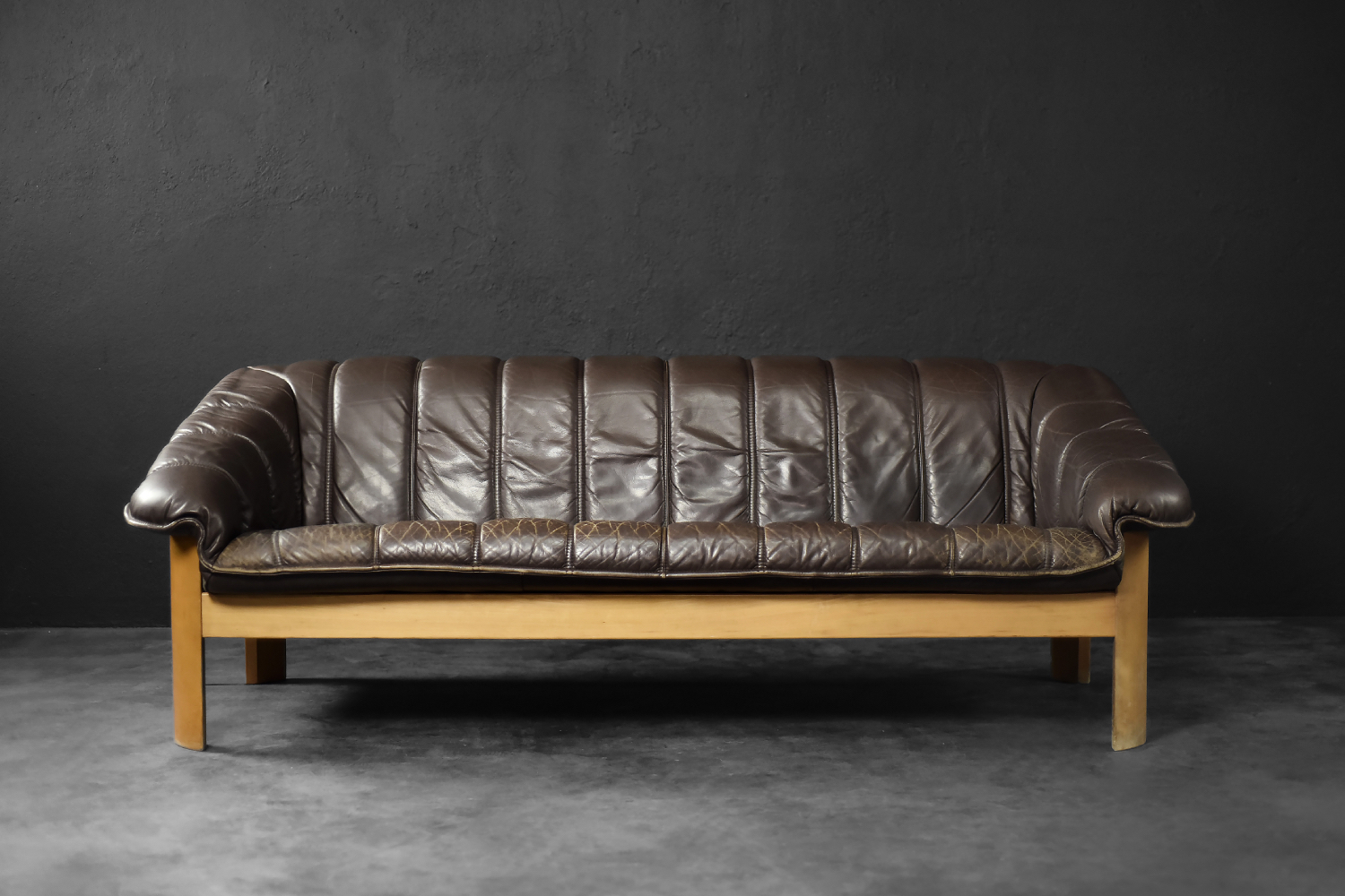 Three-seater vintage leather sofa, Denmark, 1970s