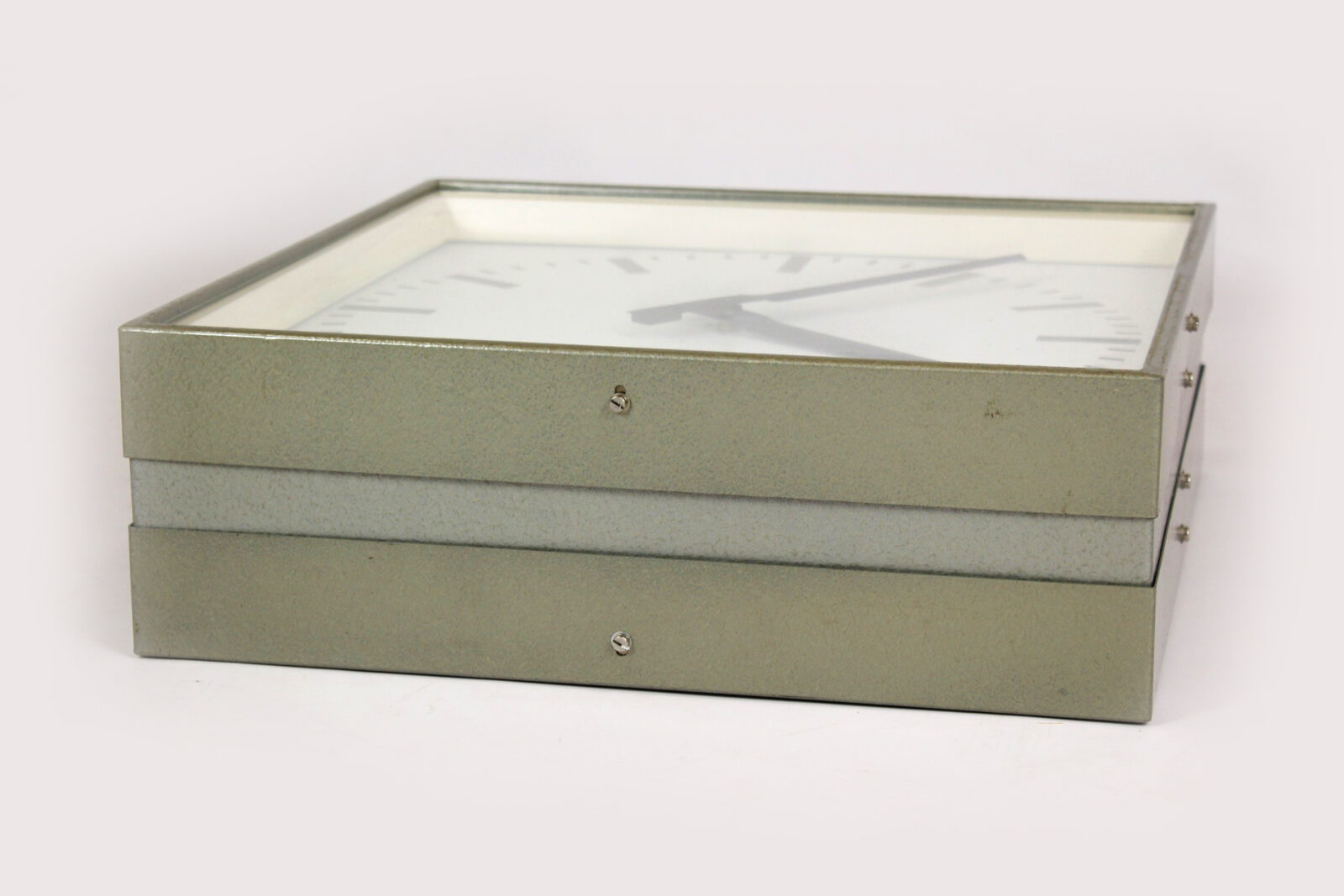 New double-sided Pragotron railway clock, Czechoslovakia, 1980s