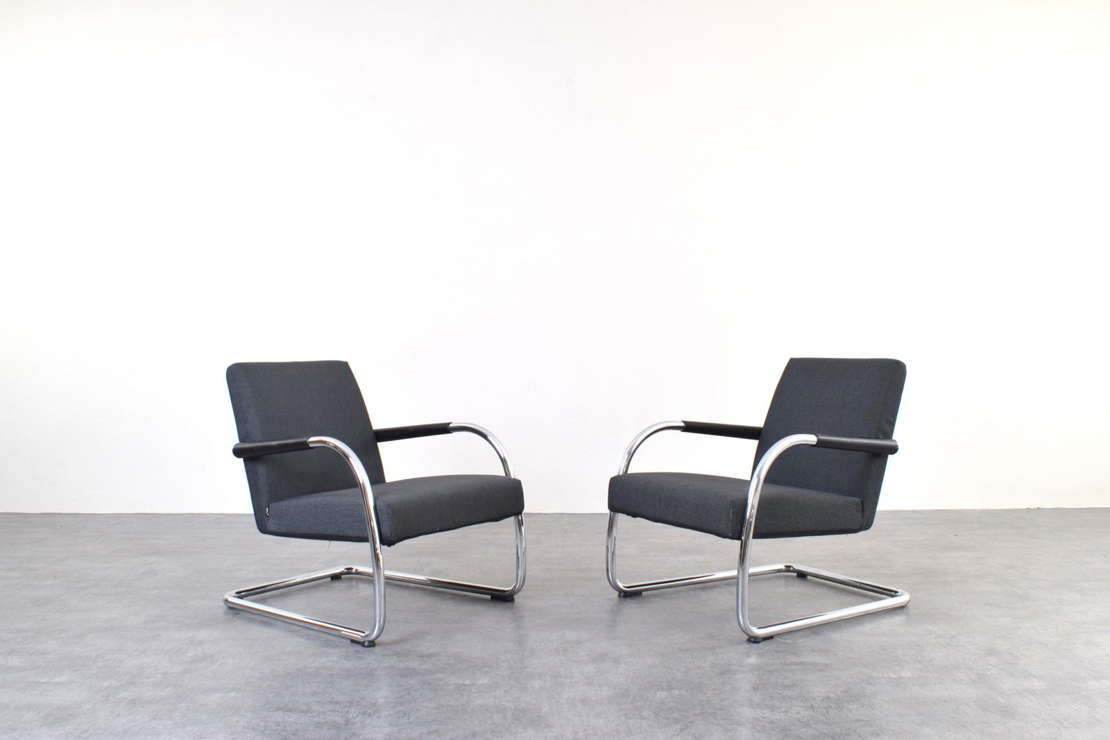 Para foteli Visalounge proj. Antonio Citterio, prod. Vitra, Szwajcaria, lata 2000