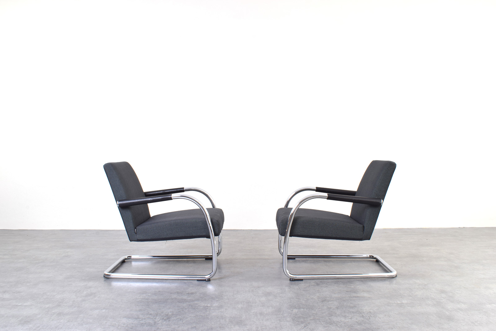 Para foteli Visalounge proj. Antonio Citterio, prod. Vitra, Szwajcaria, lata 2000