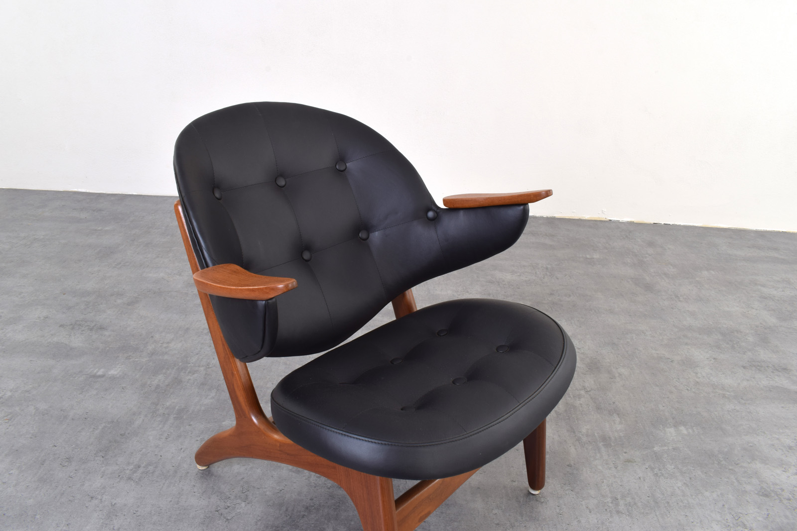 Fotel model 33 proj. Carl Edward Matthes, Dania, lata 50