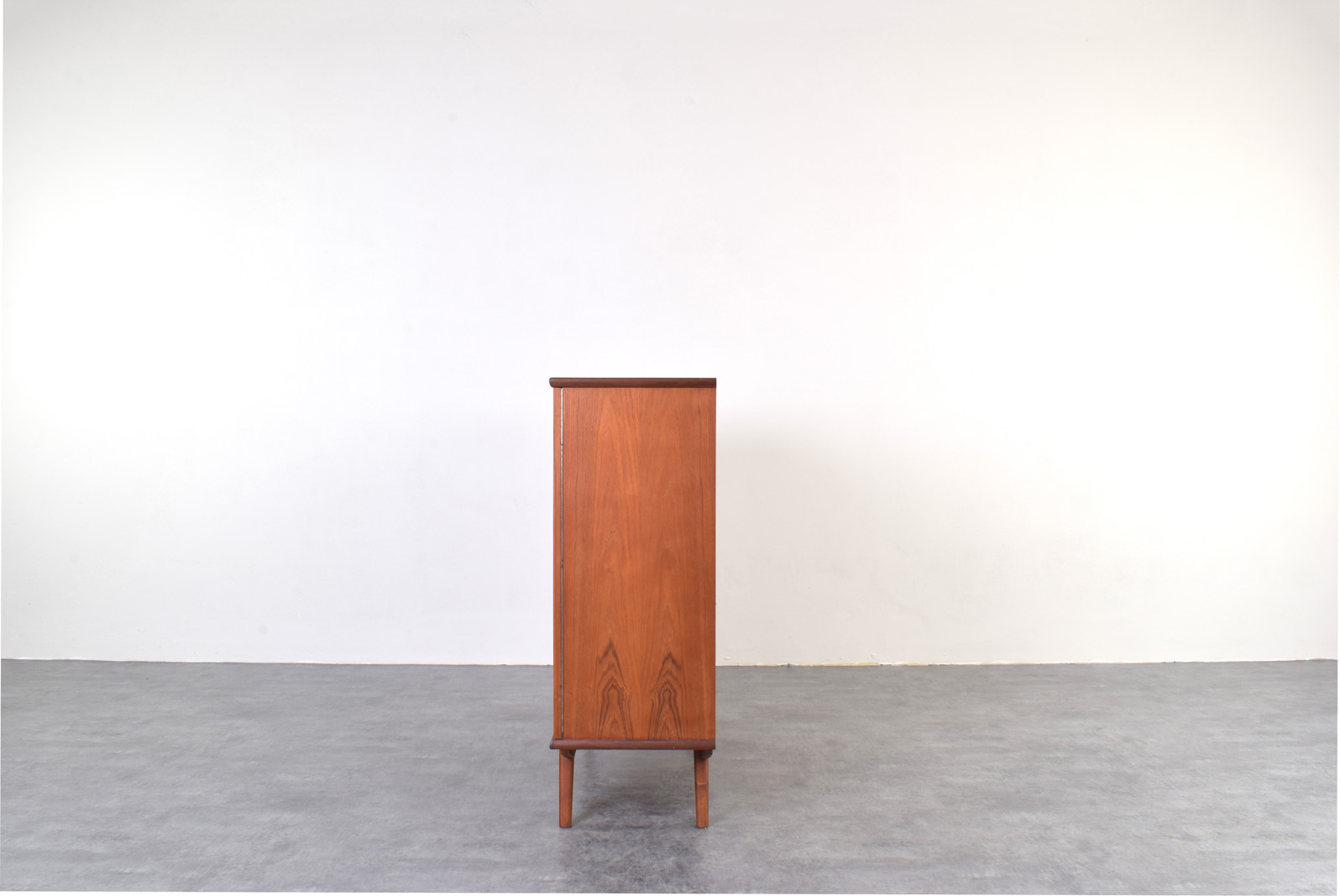 Skandynawski highboard tekowy, Dania, lata 60