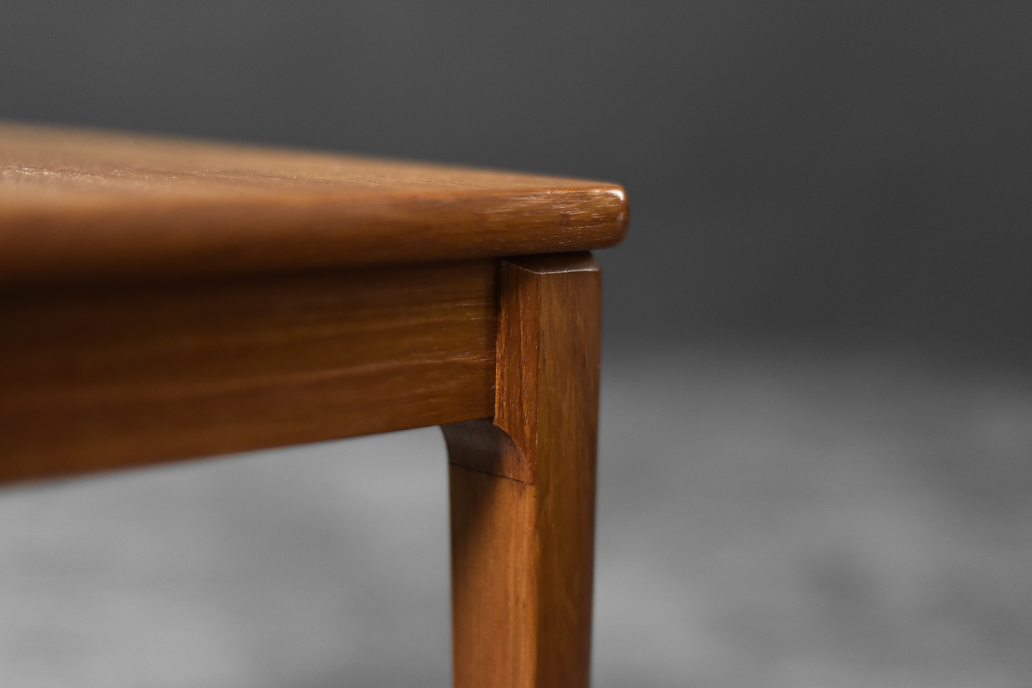 Komplet stolików tekowych, proj. Albert Larsson dla Alberts Tibro, Szwecja, lata 60