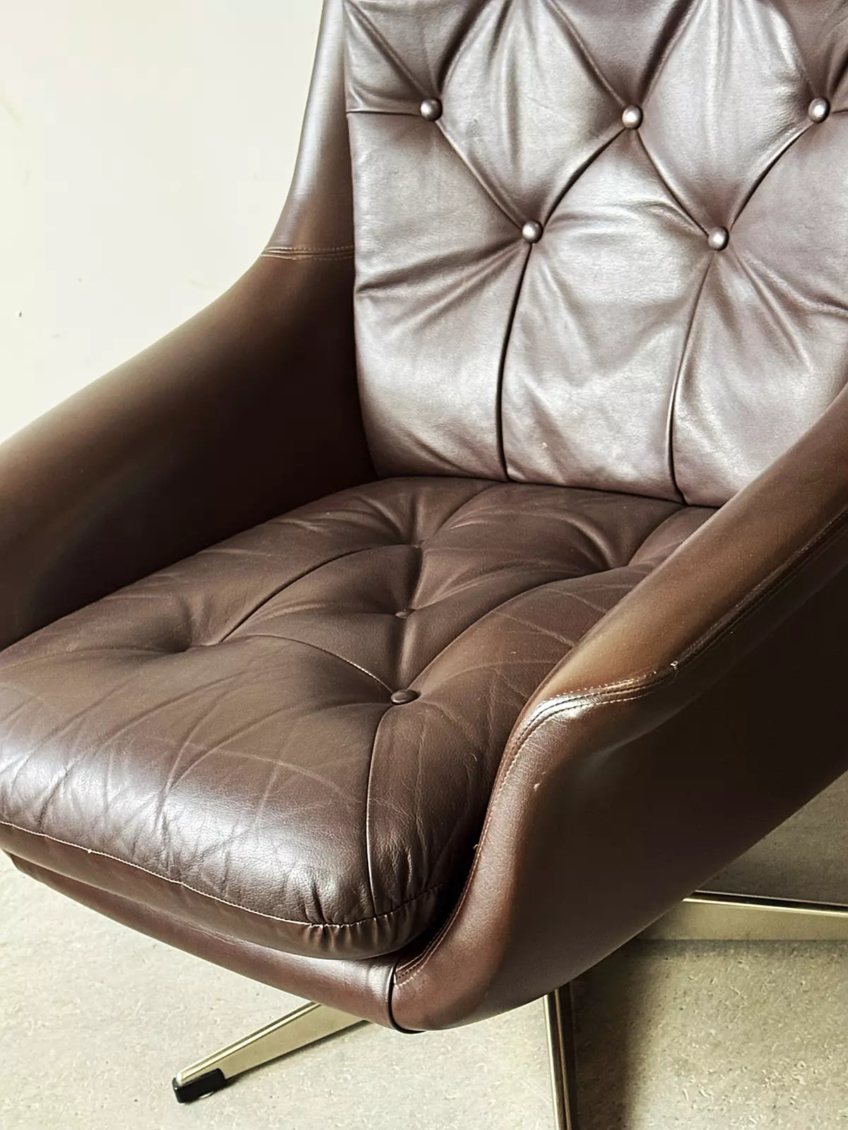 Swivel leather armchair, Denmark, 1960s/70s