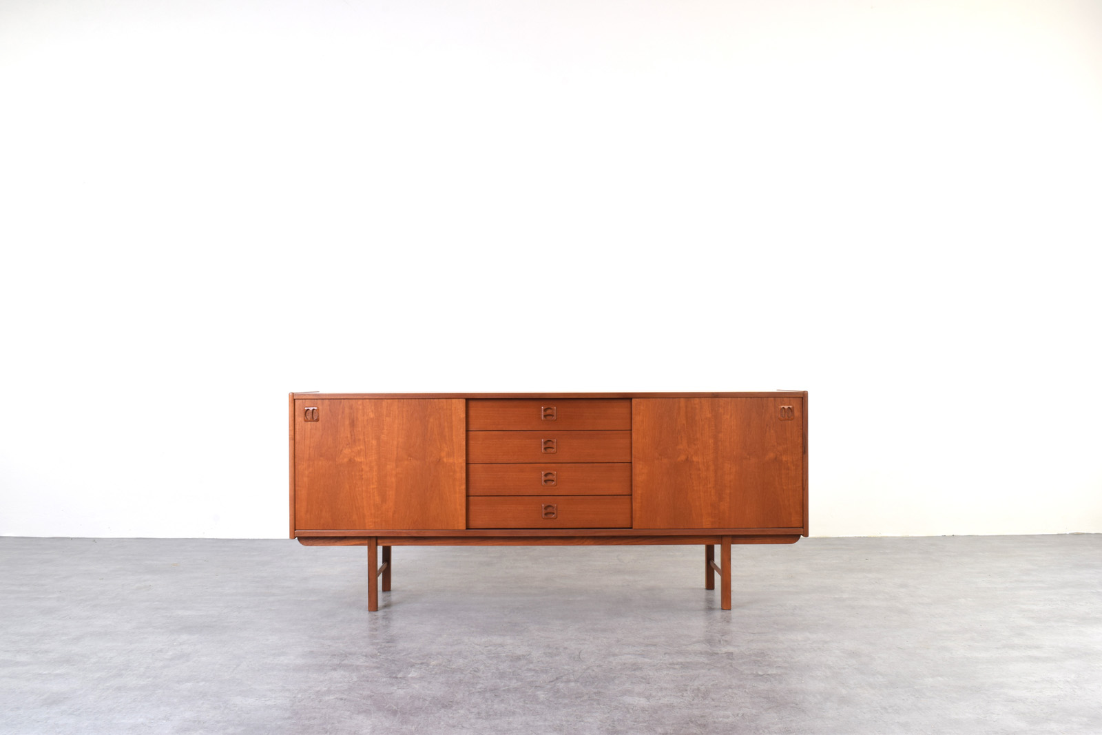 Skandynawski sideboard, proj. Klippan Korsør, prod. Ikea, Szwecja, lata 60