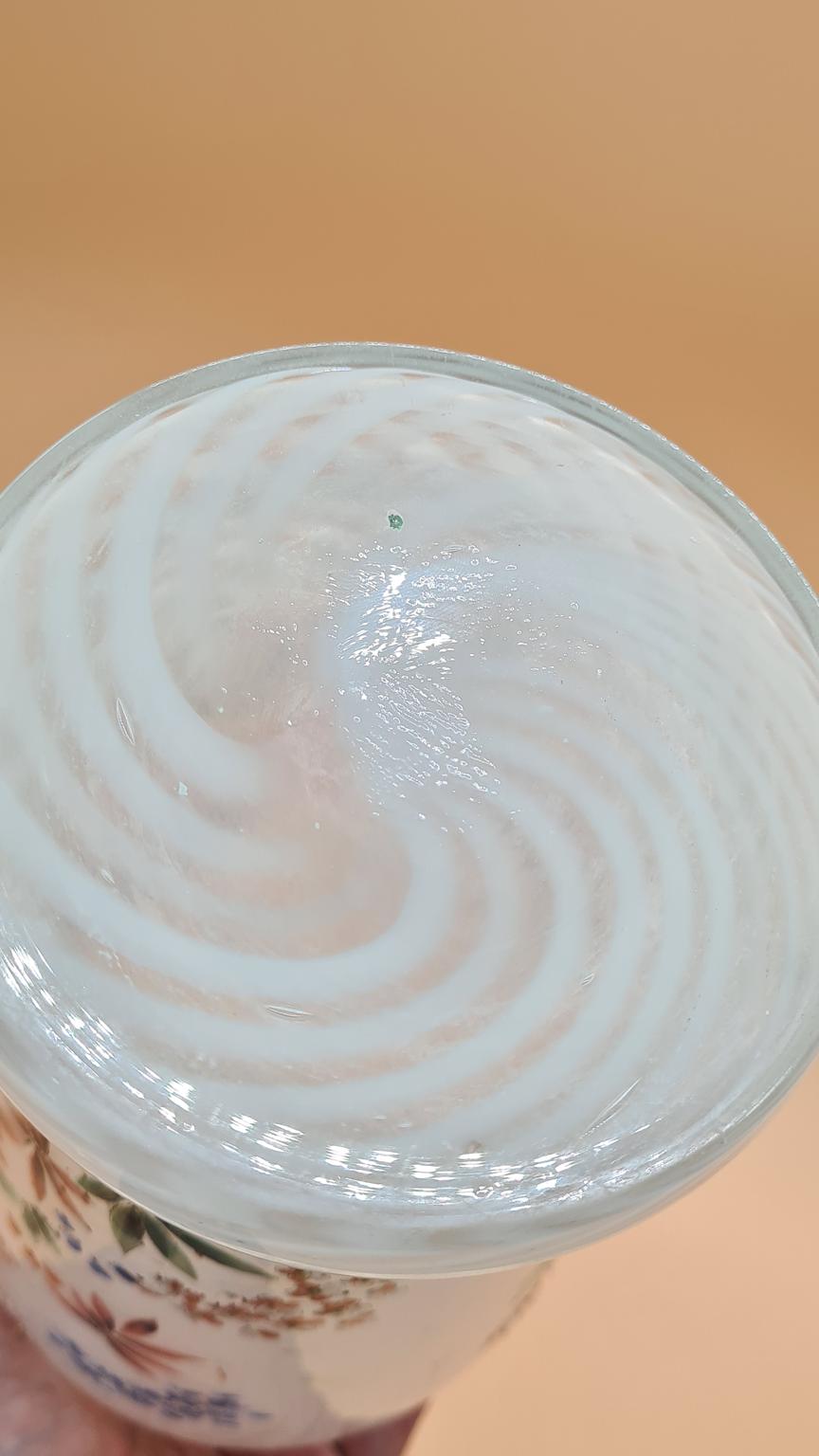 Waza Murano wykonana techniką weneckiego szkła "reticello", Włochy, lata 60-70