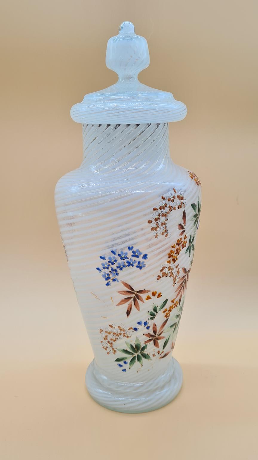 Waza Murano wykonana techniką weneckiego szkła "reticello", Włochy, lata 60-70