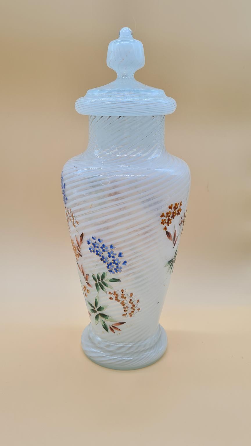 Waza Murano wykonana techniką weneckiego szkła "reticello", Włochy, lata 60-70