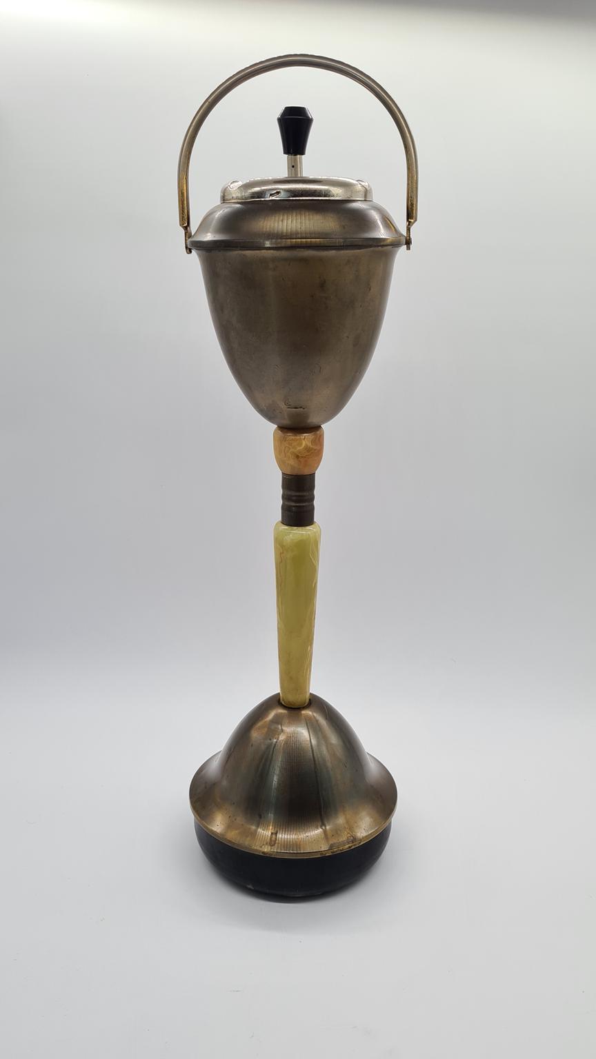 Decorative ashtray on an onyx base, 1950s/60s
