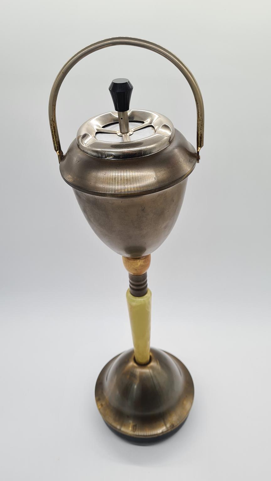 Decorative ashtray on an onyx base, 1950s/60s