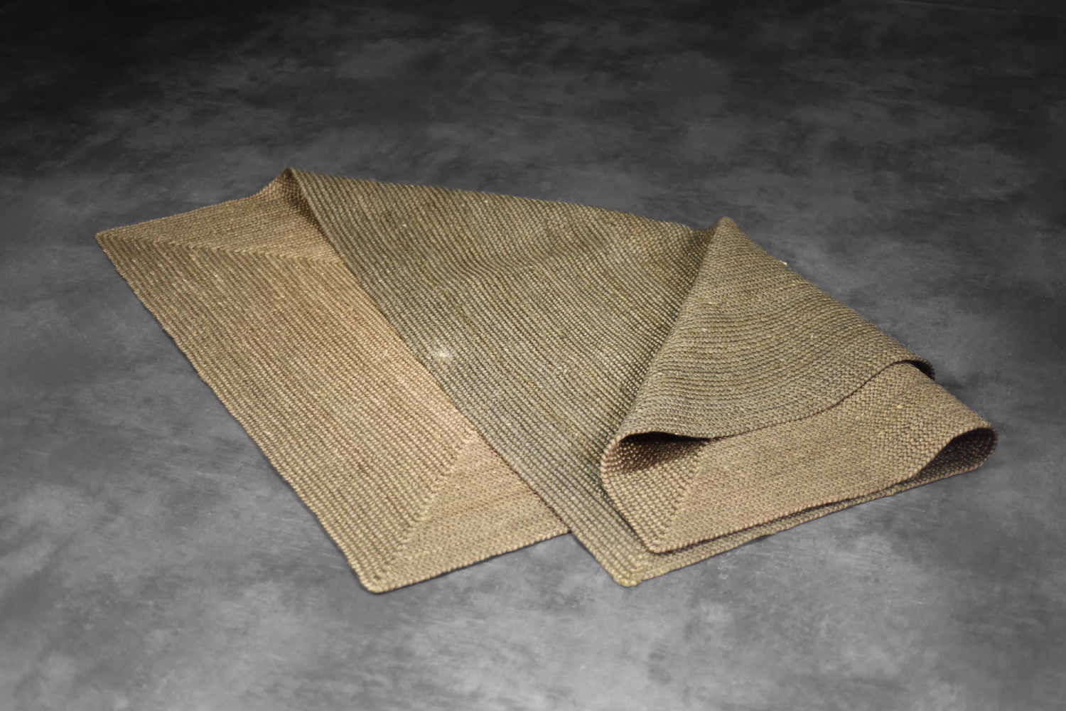 Naturalny dywan z juty, Indie, lata 70