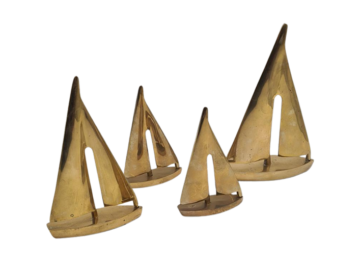 Zestaw 4 mosiężnych żaglówek, lata 60/70
