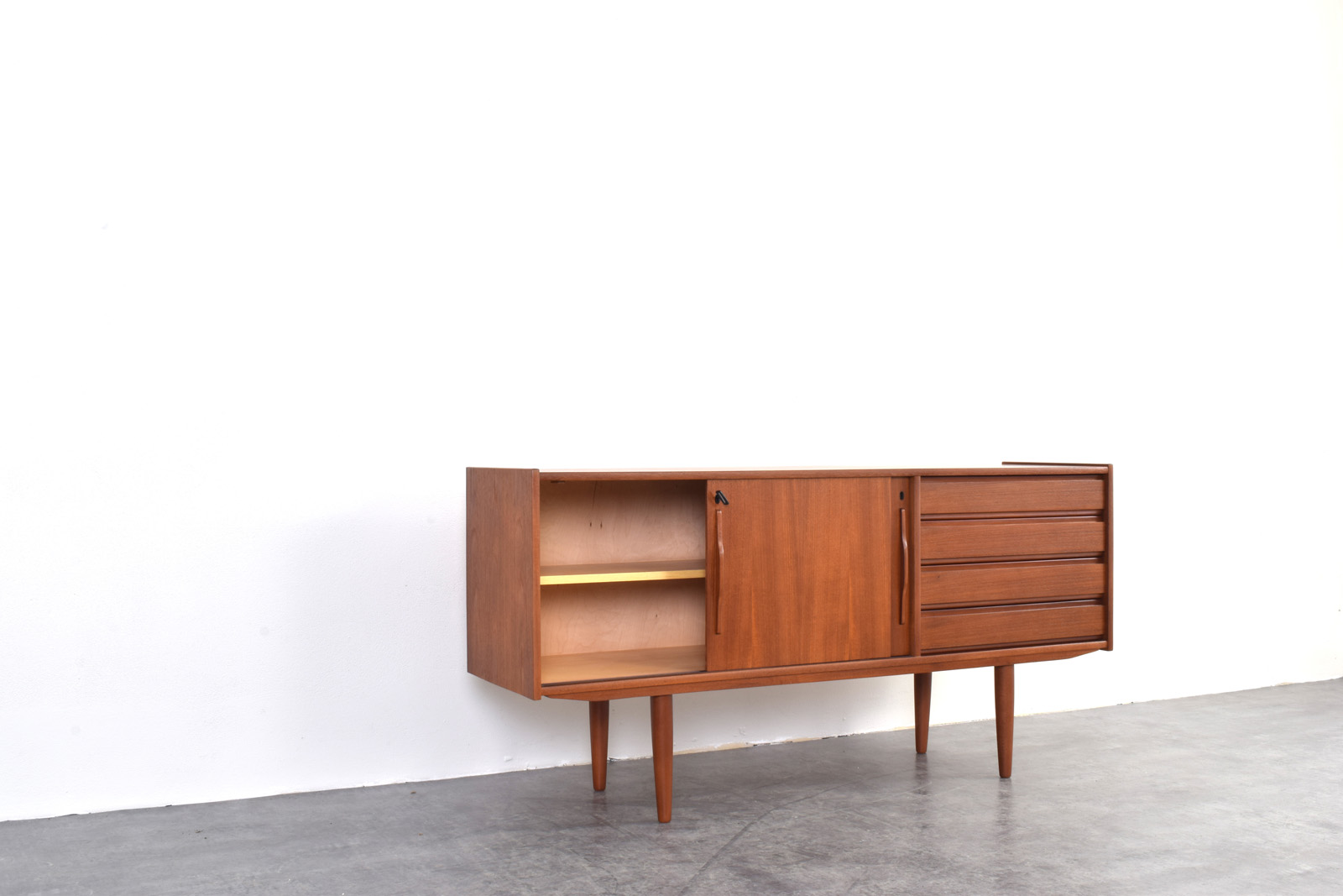 Skandynawski sideboard vintage, Dania, lata 60