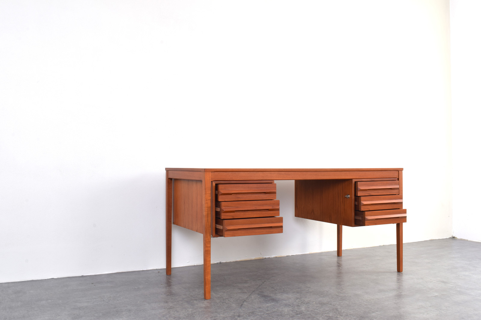 Vintage desk designed by Torbjørn Afdal, manufactured by Bruksbo, Norway, 1960s