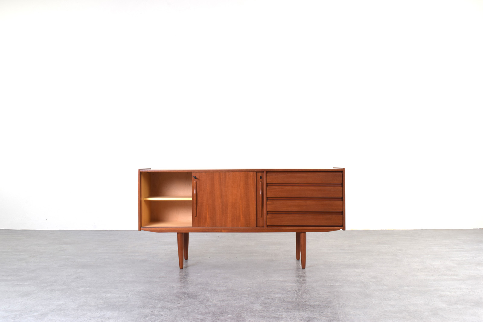 Skandynawski sideboard vintage, Dania, lata 60