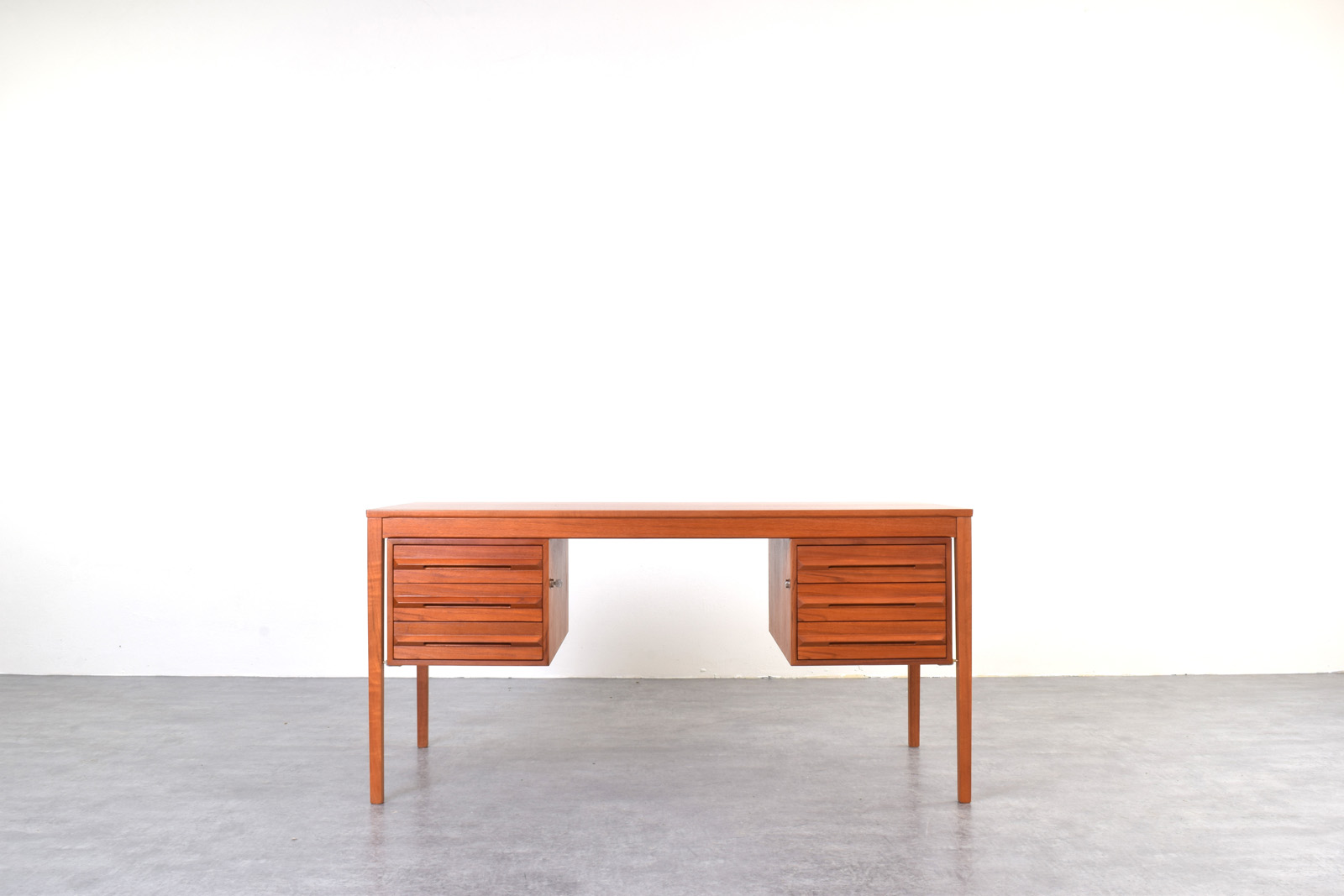 Vintage desk designed by Torbjørn Afdal, manufactured by Bruksbo, Norway, 1960s