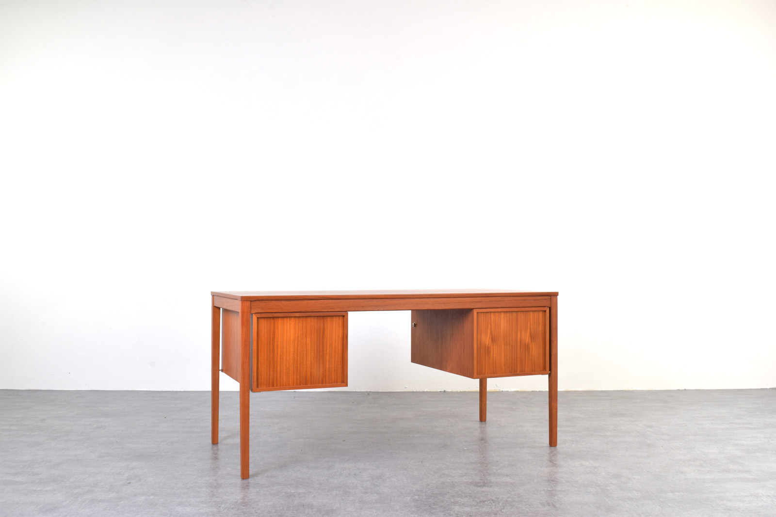 Vintage desk designed by Torbjørn Afdal, manufactured by Bruksbo, Norway, 1960s