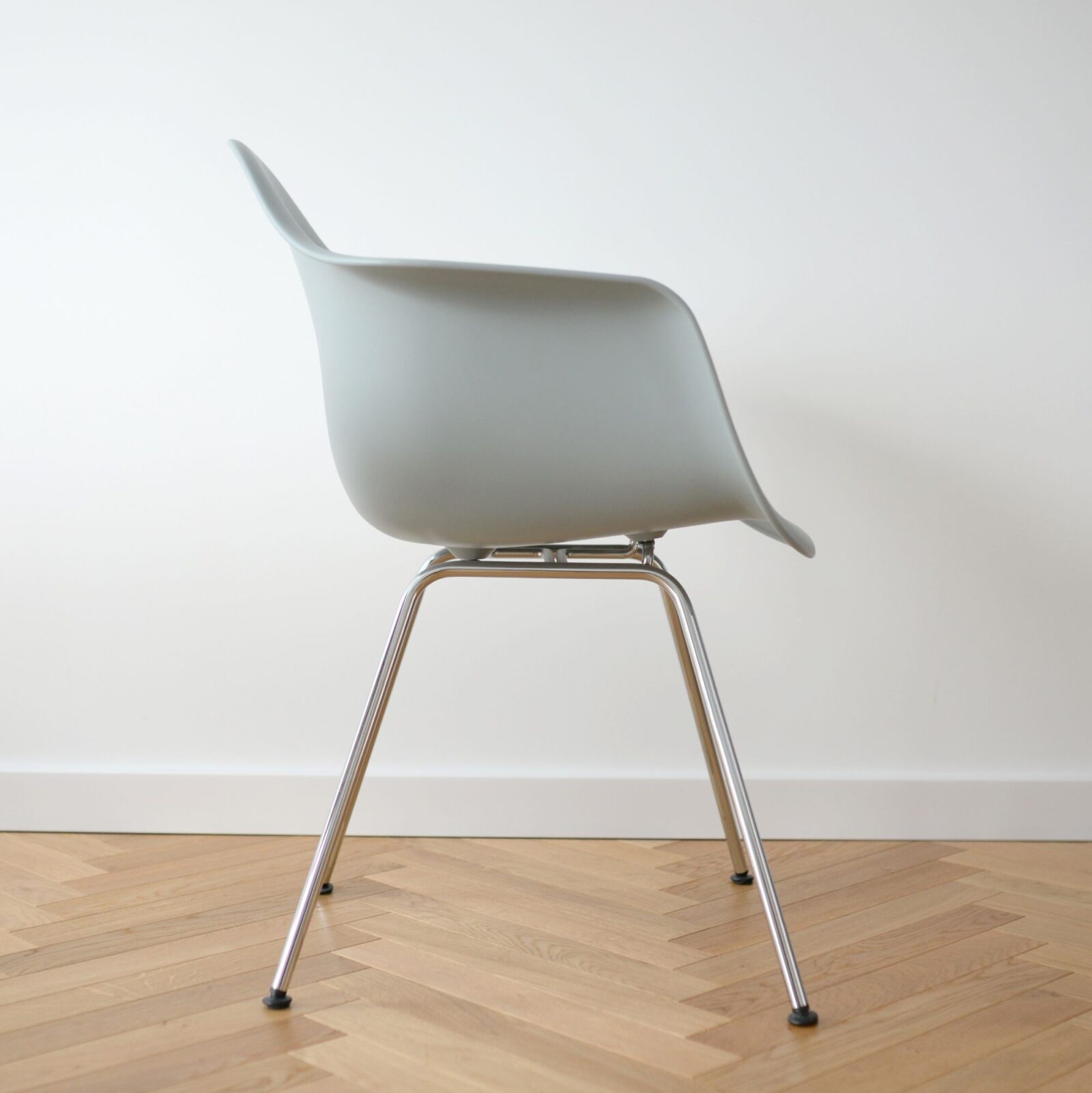 Krzesło DAX, Vitra proj. Ray & Charles Eames, lata 2000