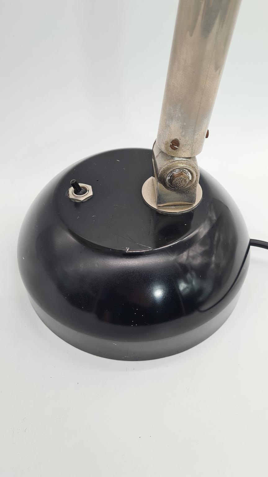 Lampa biurkowa, proj. H. Busqueta dla Hala Zeist, Holandia, lata 40