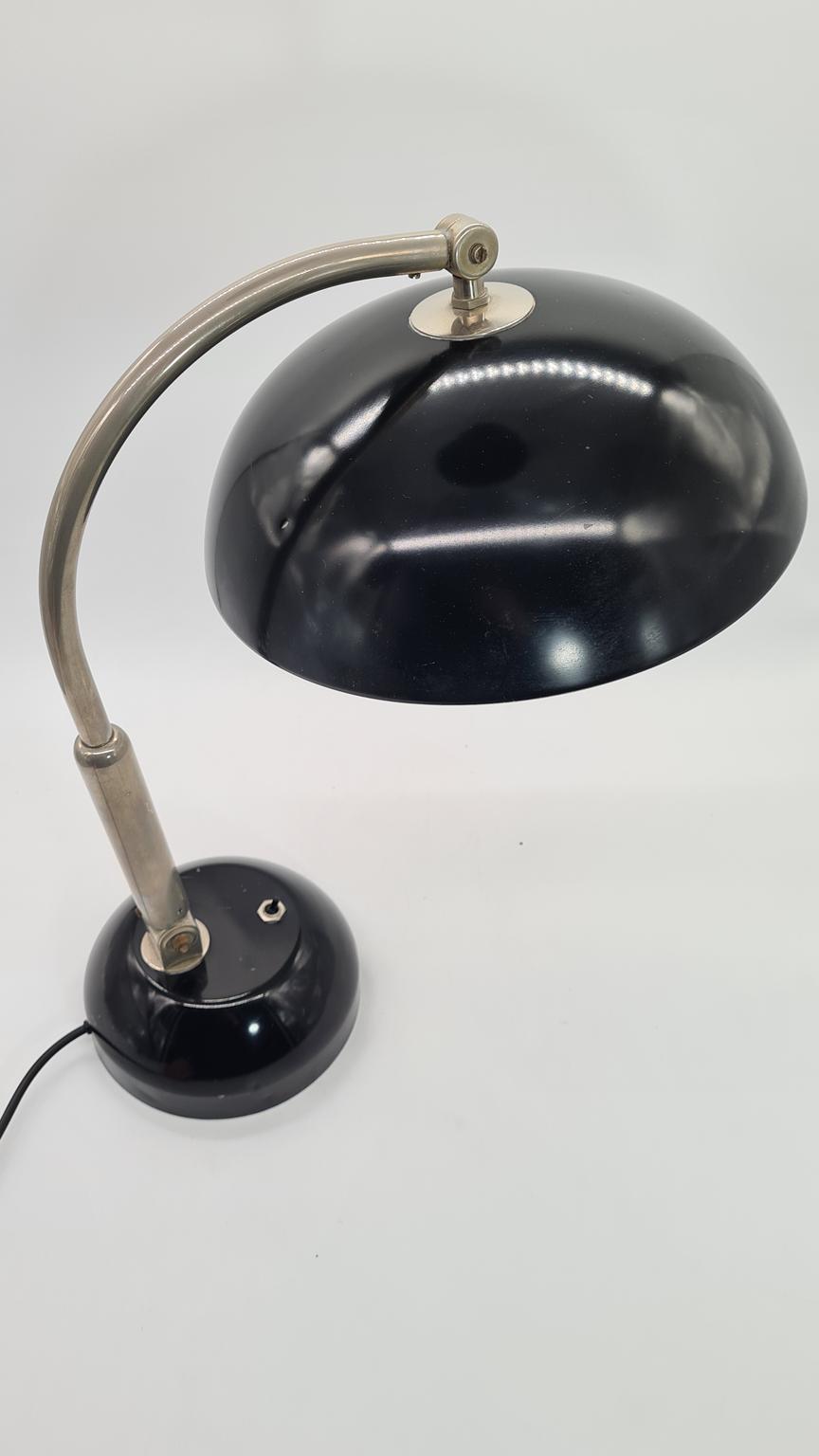 Lampa biurkowa, proj. H. Busqueta dla Hala Zeist, Holandia, lata 40