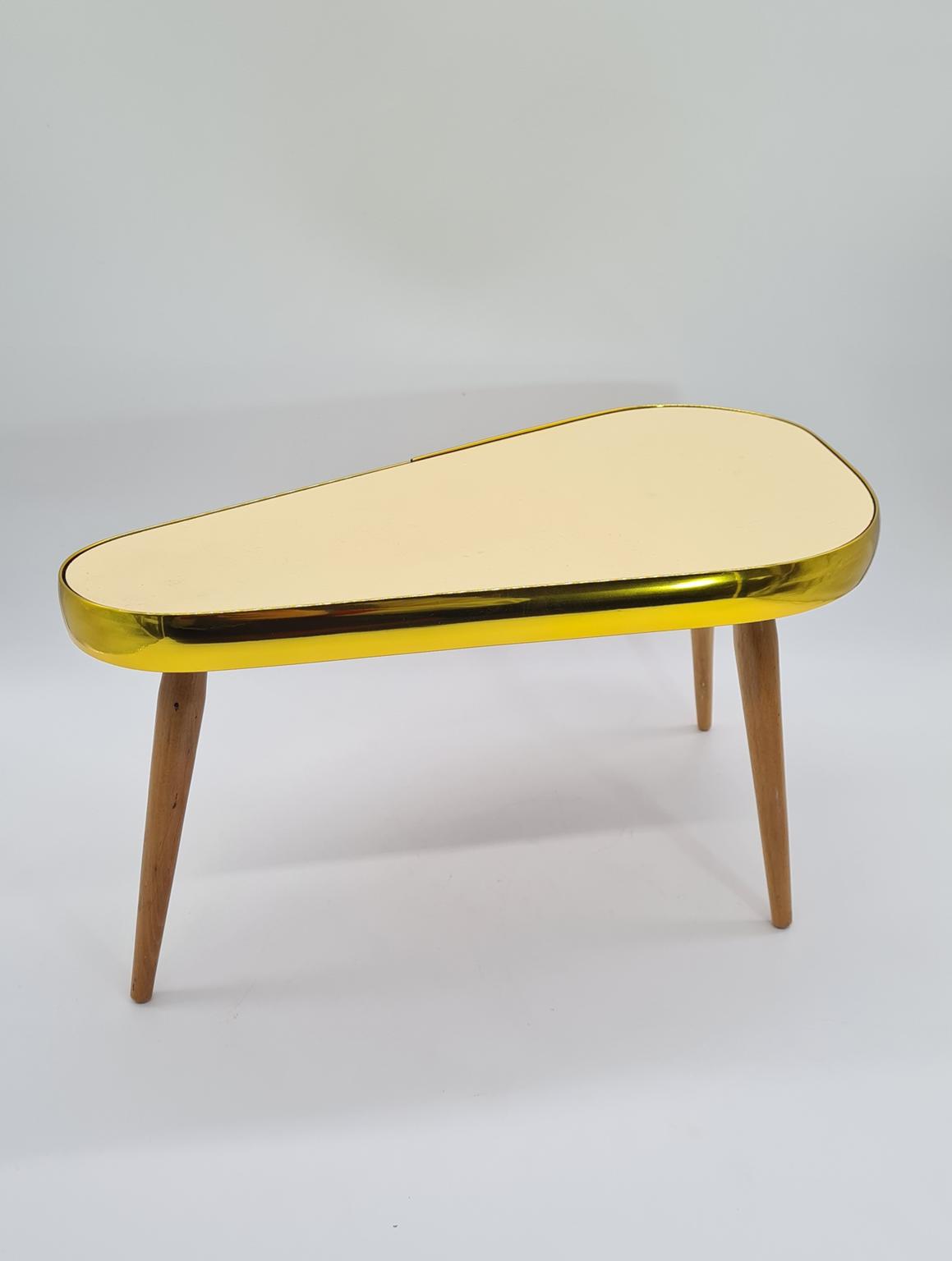 Vintage kidney-shaped coffee table, 1960s