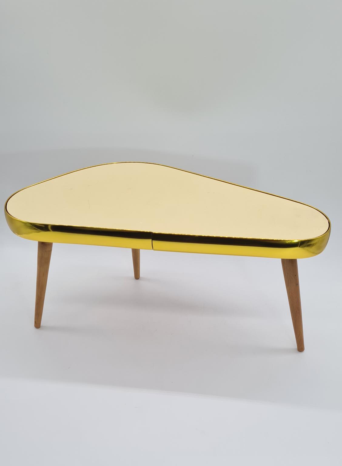 Vintage kidney-shaped coffee table, 1960s