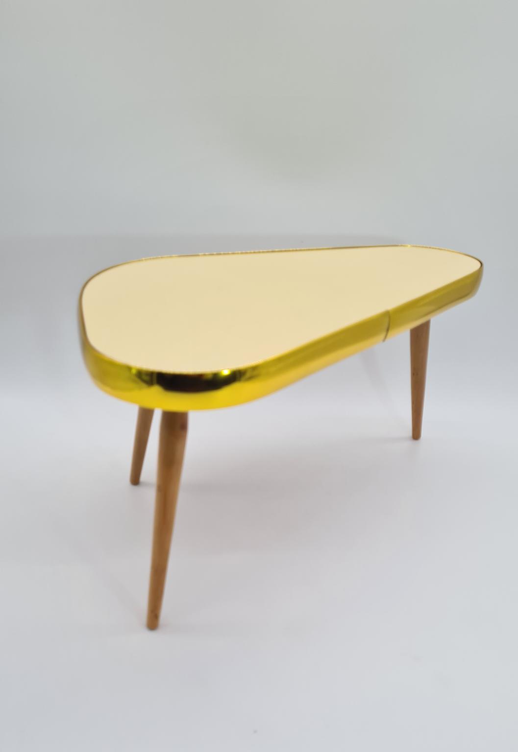 Vintage kidney-shaped coffee table, 1960s