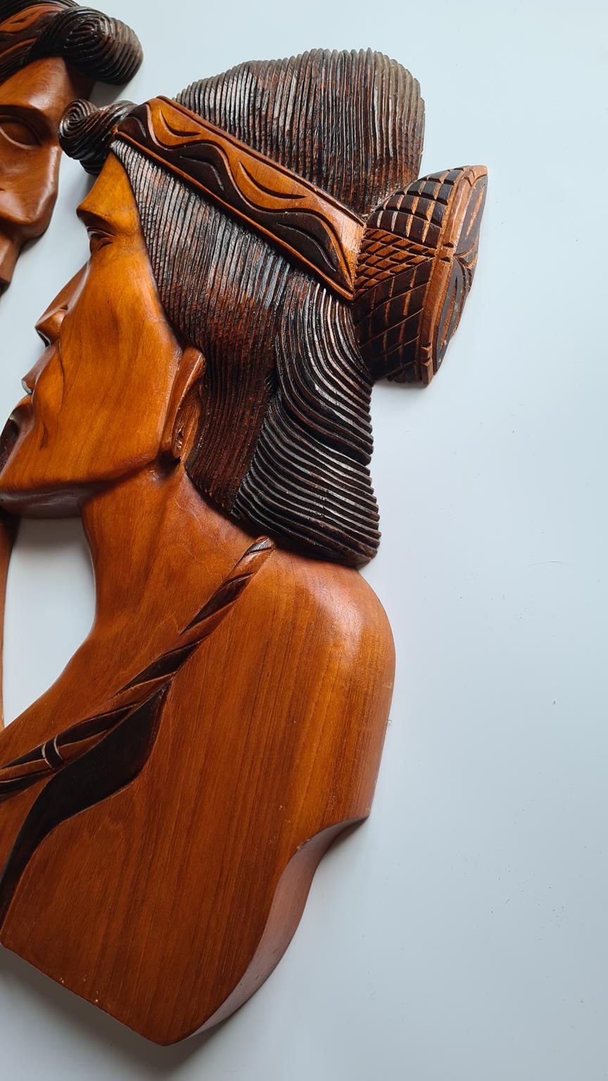 Para dużych, drewnianych rzeźb ściennych, lata 70