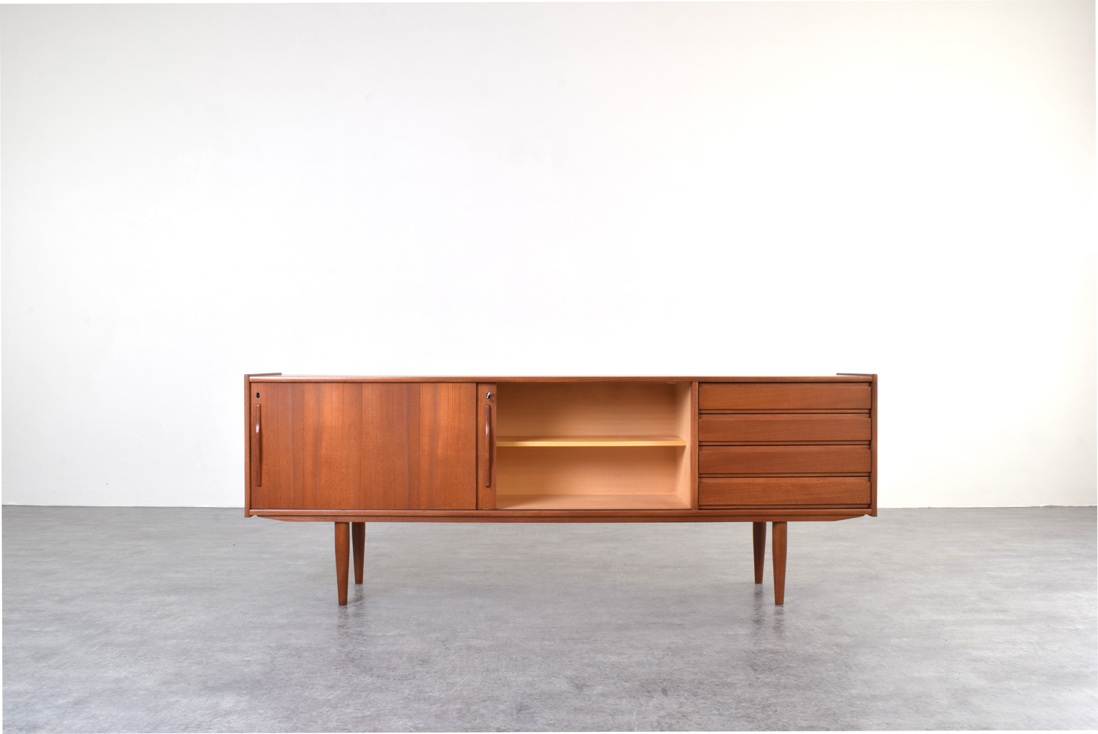 Tekowy sideboard vintage, Dania, lata 60