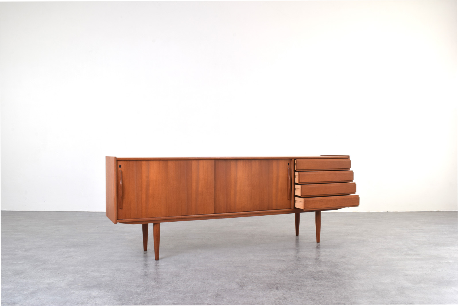 Tekowy sideboard vintage, Dania, lata 60