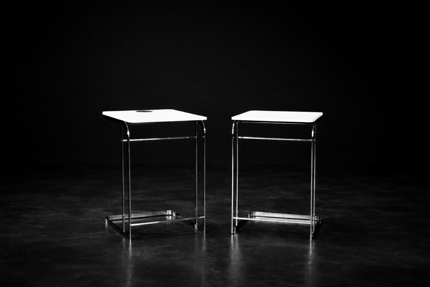 Para stolików Carlotta, proj. Antonio Citterio dla Flexform, Włochy, 1997