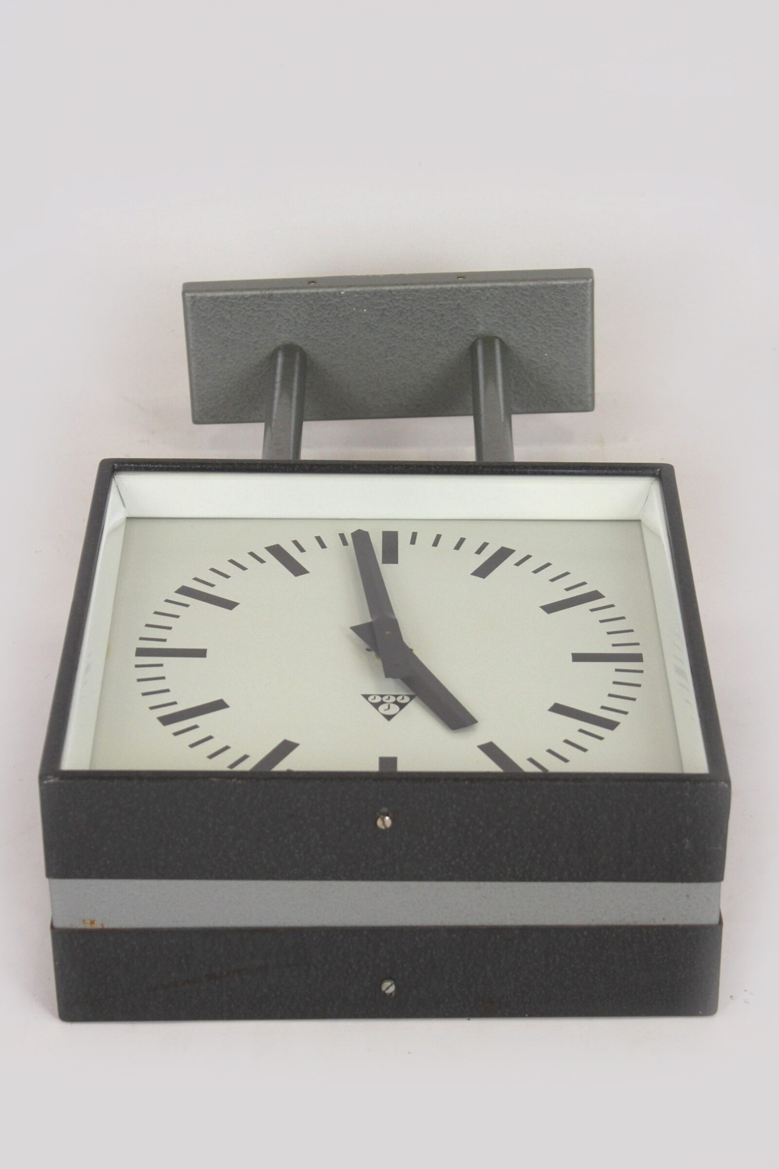 Dwustronny zegar kolejowy/fabryczny, Pragotron, Czechosłowacja, lata 80