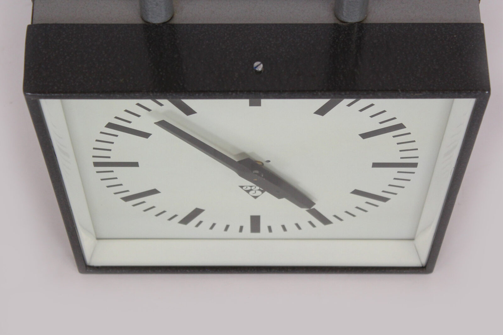 Dwustronny zegar kolejowy/fabryczny, Pragotron, Czechosłowacja, lata 80