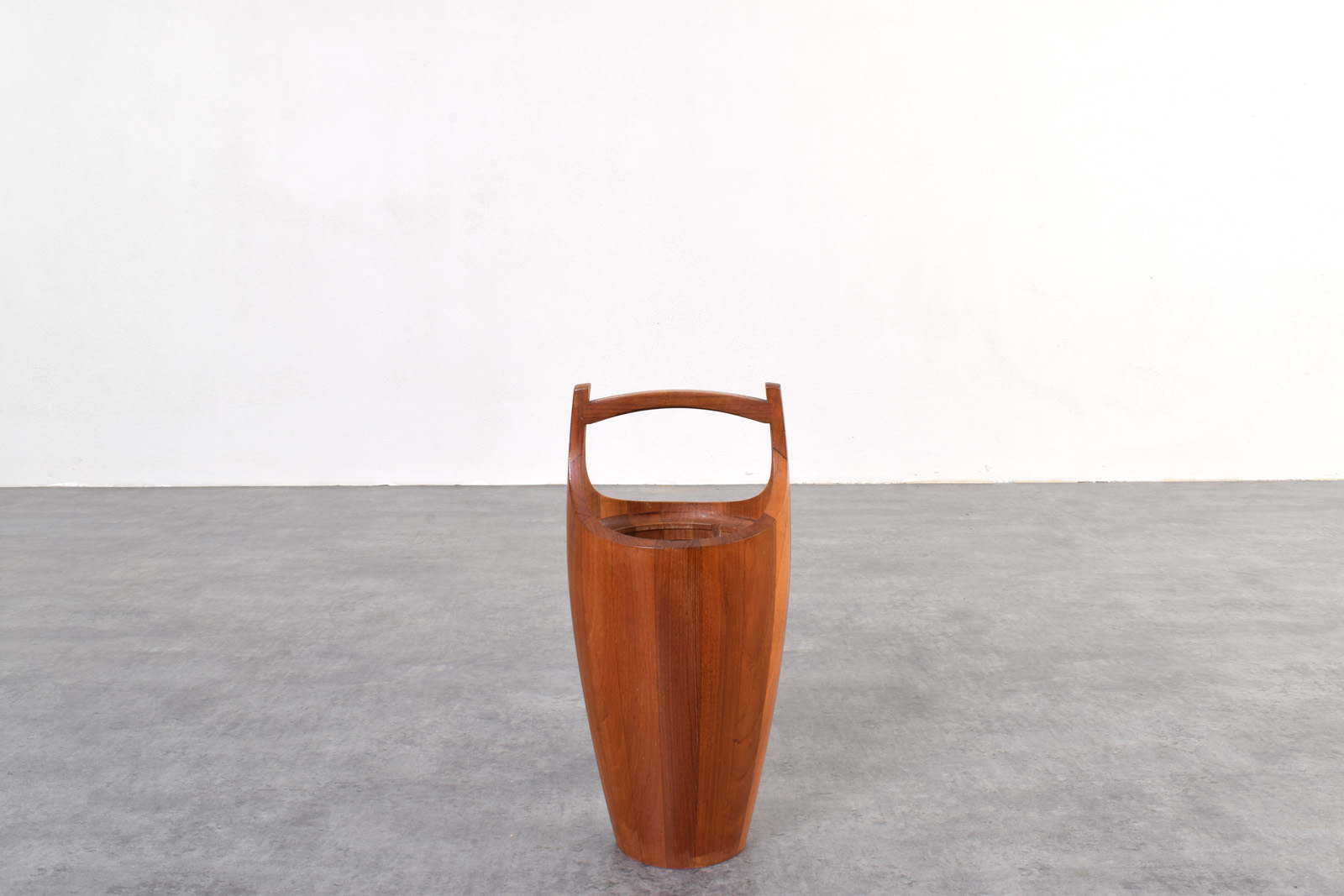 Vintage ice bucket, designed by Jens Quistgaard, manufactured by Dansk Design, Denmark, 1960s