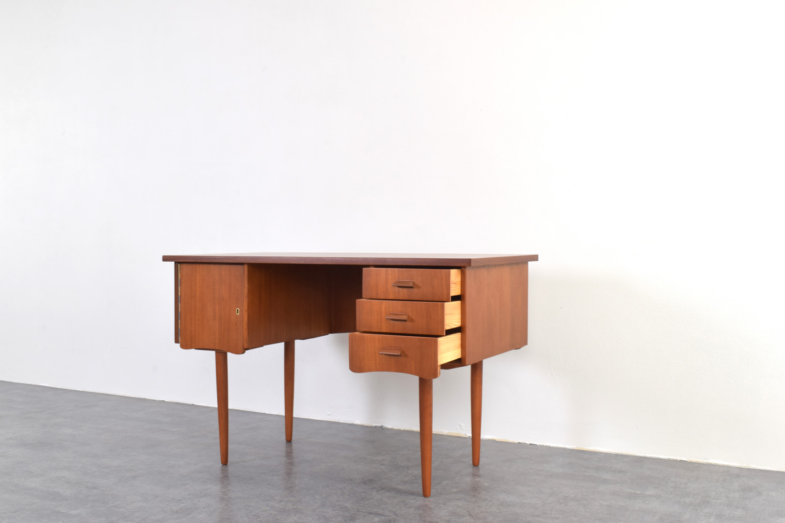 Scandinavian teak desk, Denmark, 1960s