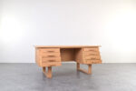 Vintage oak desk, designed by Henning Jensen & Torben Valeur for Dyrlund, Denmark, 1960s