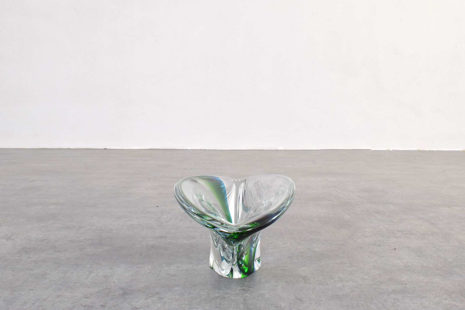Vintage glass bowl, designed by Göran Wärff, produced by Kosta Boda, Sweden, 1960s