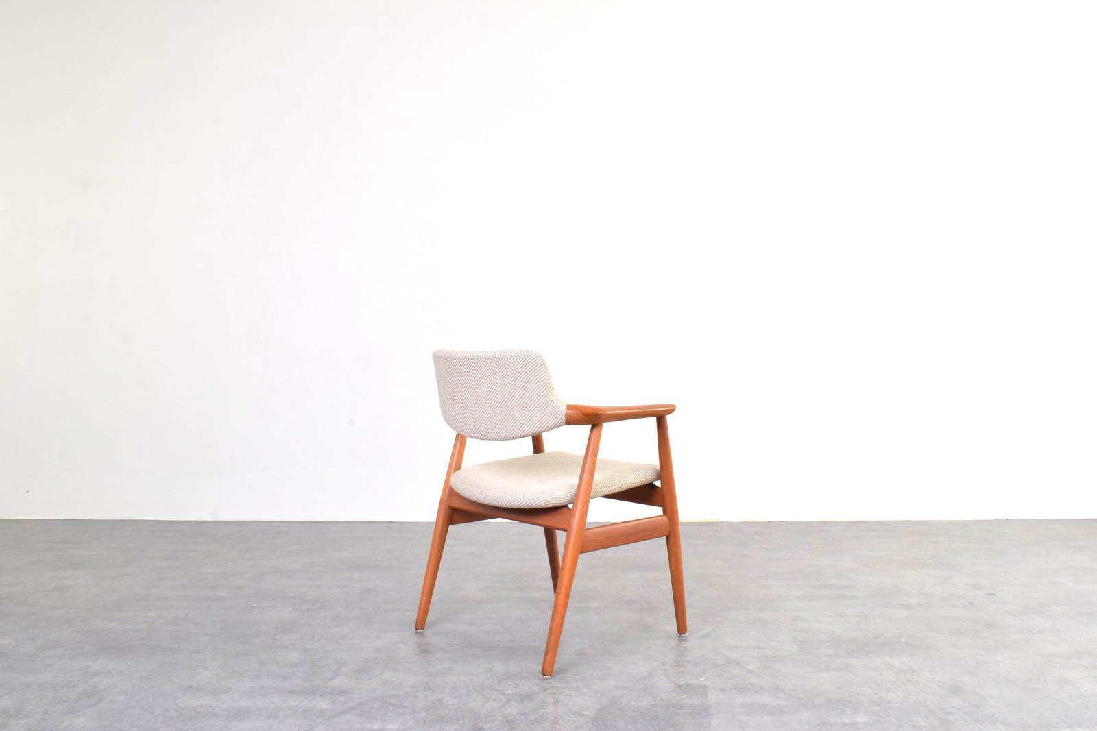 Krzesło vintage proj. Svend Åge Eriksen, prod. Glostrup Møbelfabrik, Dania, lata 60