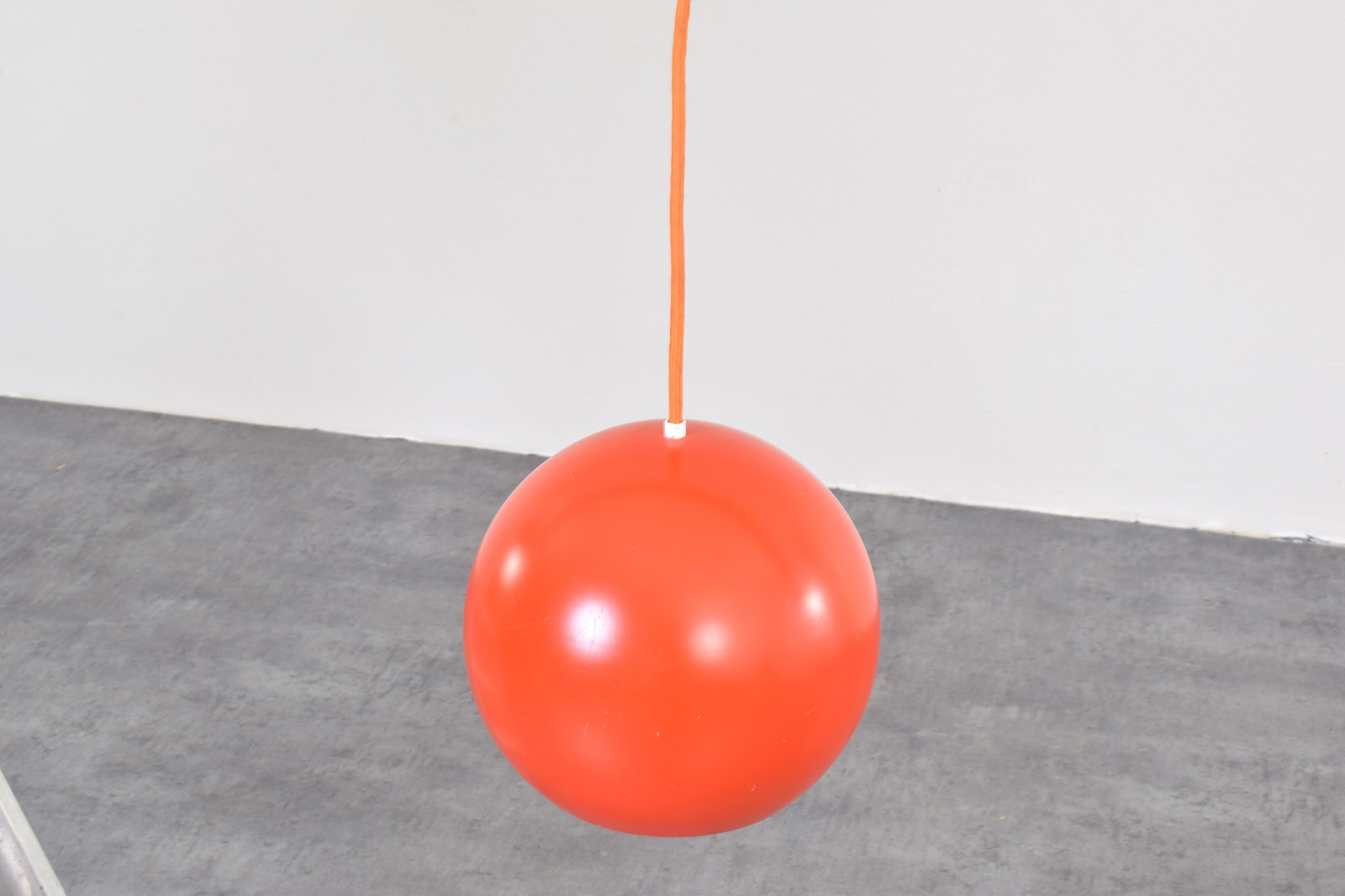 Skandynawska lampa wisząca proj. Verner Panton, prod. Louis Poulsen, Dania, lata 60